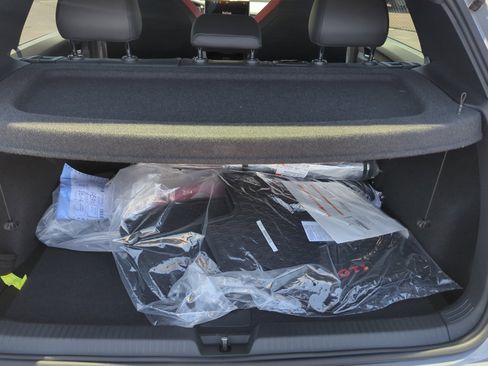 New 2025 Volkswagen Golf SE image 33