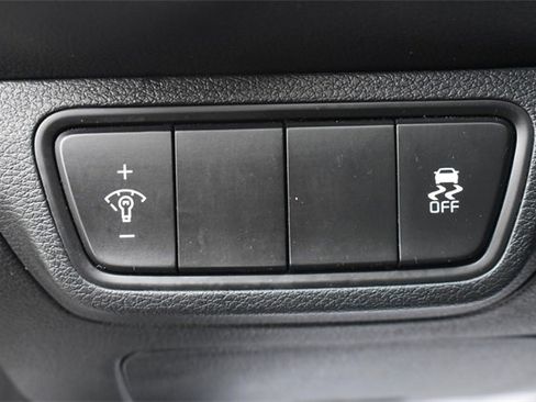 Certified 2023 Kia Forte LXS image 19