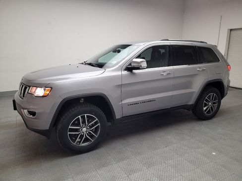 Used 2019 Jeep Grand Cherokee Limited image 2