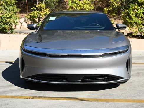 Used 2023 Lucid Air Pure image 3