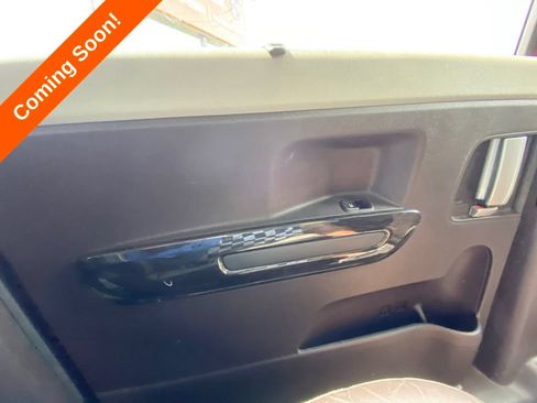 Used 2018 Kia Sedona SX Limited FWD image 29