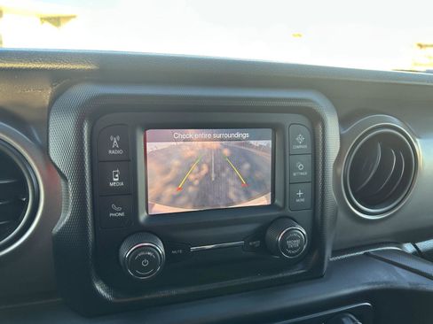 Used 2020 Jeep Wrangler Unlimited Sport S image 19