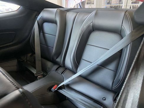 Used 2021 Ford Mustang Shelby GT500 w/ Technology Package image 12