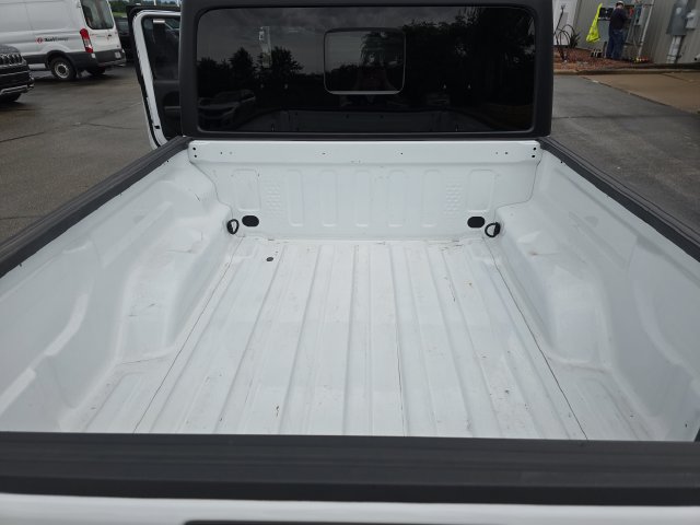 Used 2022 Jeep Gladiator Sport AWD/4WD image 13