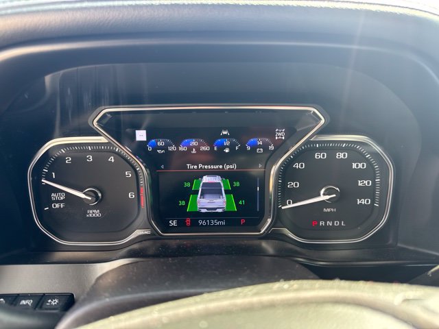 Used 2021 GMC Sierra 1500 AT4 w/ AT4 Premium Package AWD/4WD image 5