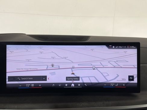 Used 2025 BMW X7 xDrive40i w/ Premium Package image 16