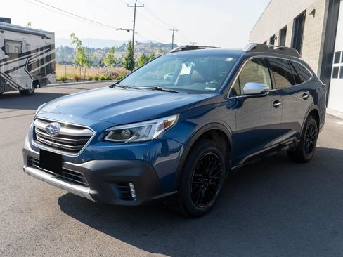 Used 2020 Subaru Outback Touring XT AWD/4WD image 3