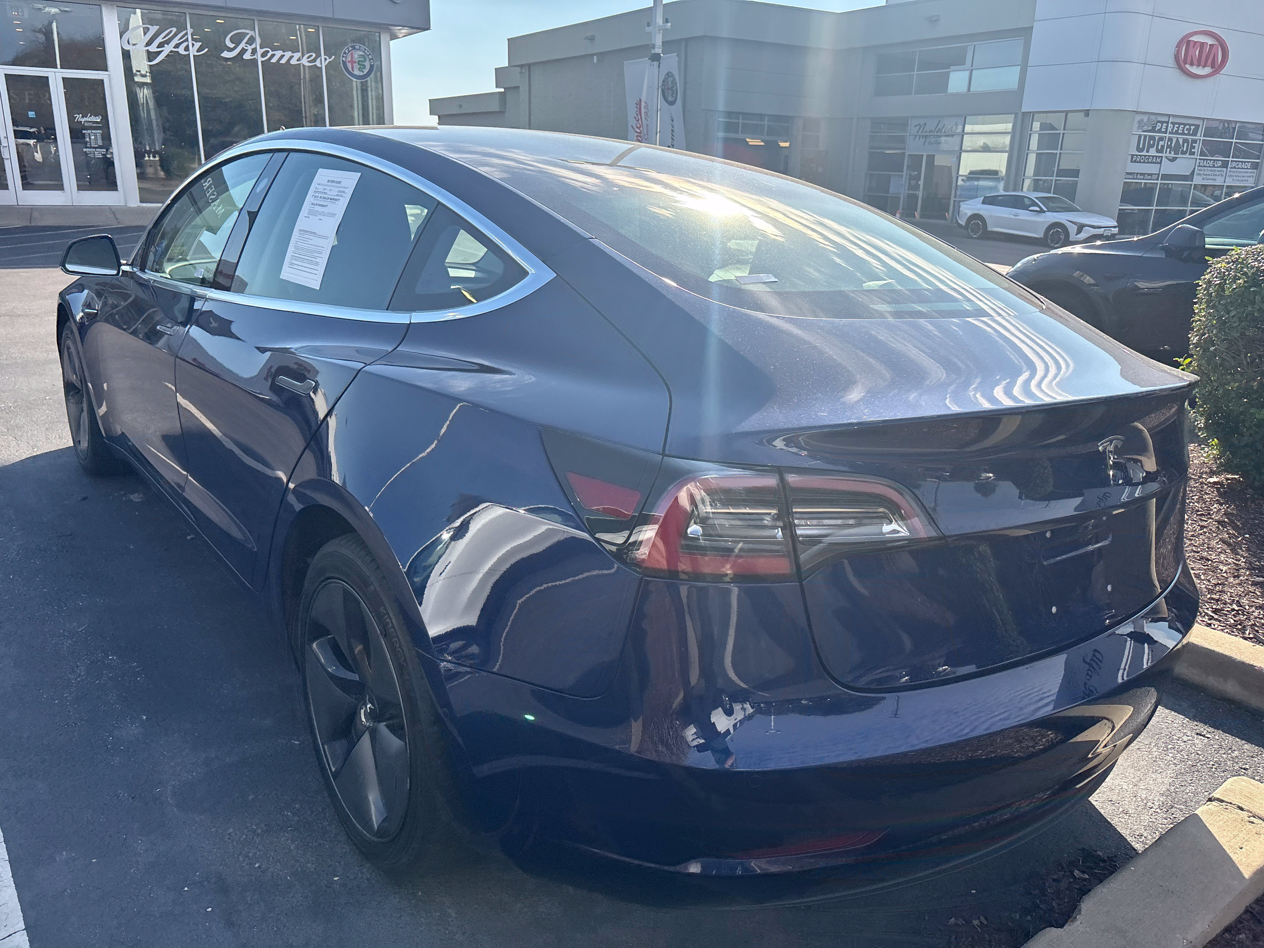 Used 2018 Tesla Model 3 Mid Range RWD image 17