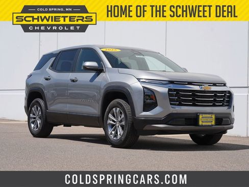 Used 2025 Chevrolet Equinox LT AWD/4WD image 1