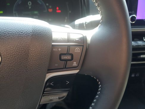 Certified 2025 Toyota Camry SE FWD image 22