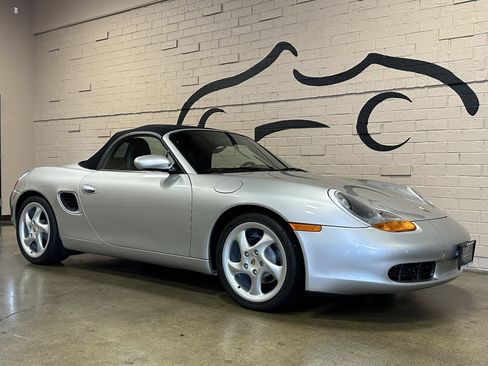 Used 2001 Porsche Boxster image 2