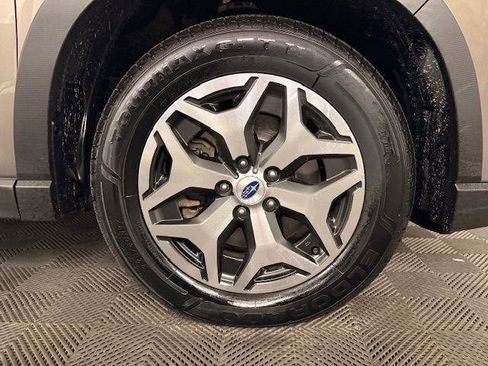 Used 2021 Subaru Forester Premium image 18
