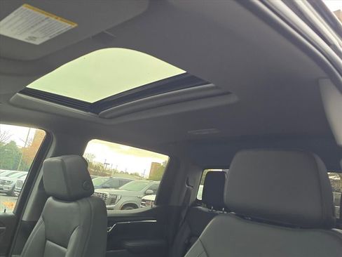 New 2026 GMC Sierra 1500 SLT w/ SLT Premium Plus Package image 11