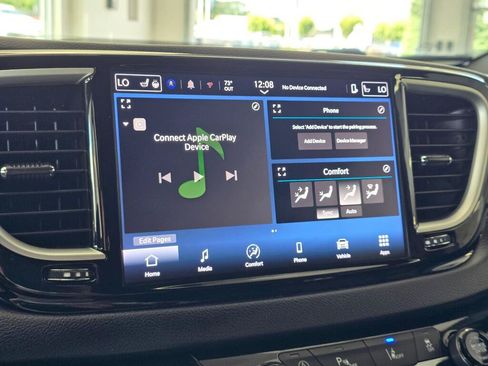Used 2025 Chrysler Pacifica Select FWD image 24