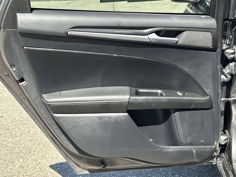 Used 2020 Ford Fusion Energi Titanium image 40