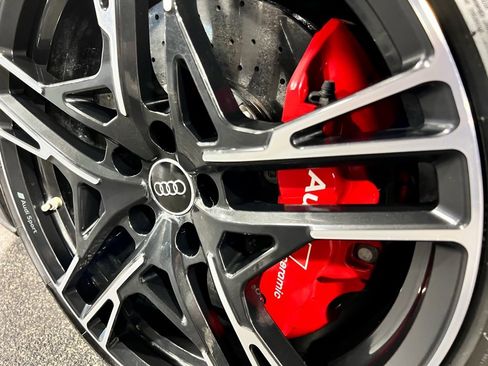 Used 2021 Audi R8 V10 performance image 31