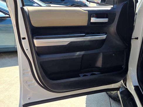Used 2016 Toyota Tundra Limited AWD/4WD image 26