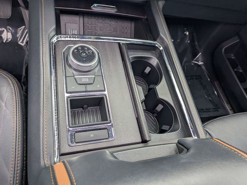 Certified 2023 Ford Expedition Platinum image 25