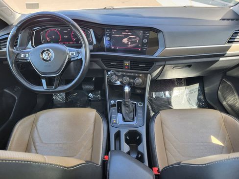 Used 2019 Volkswagen Jetta SEL Premium FWD image 26