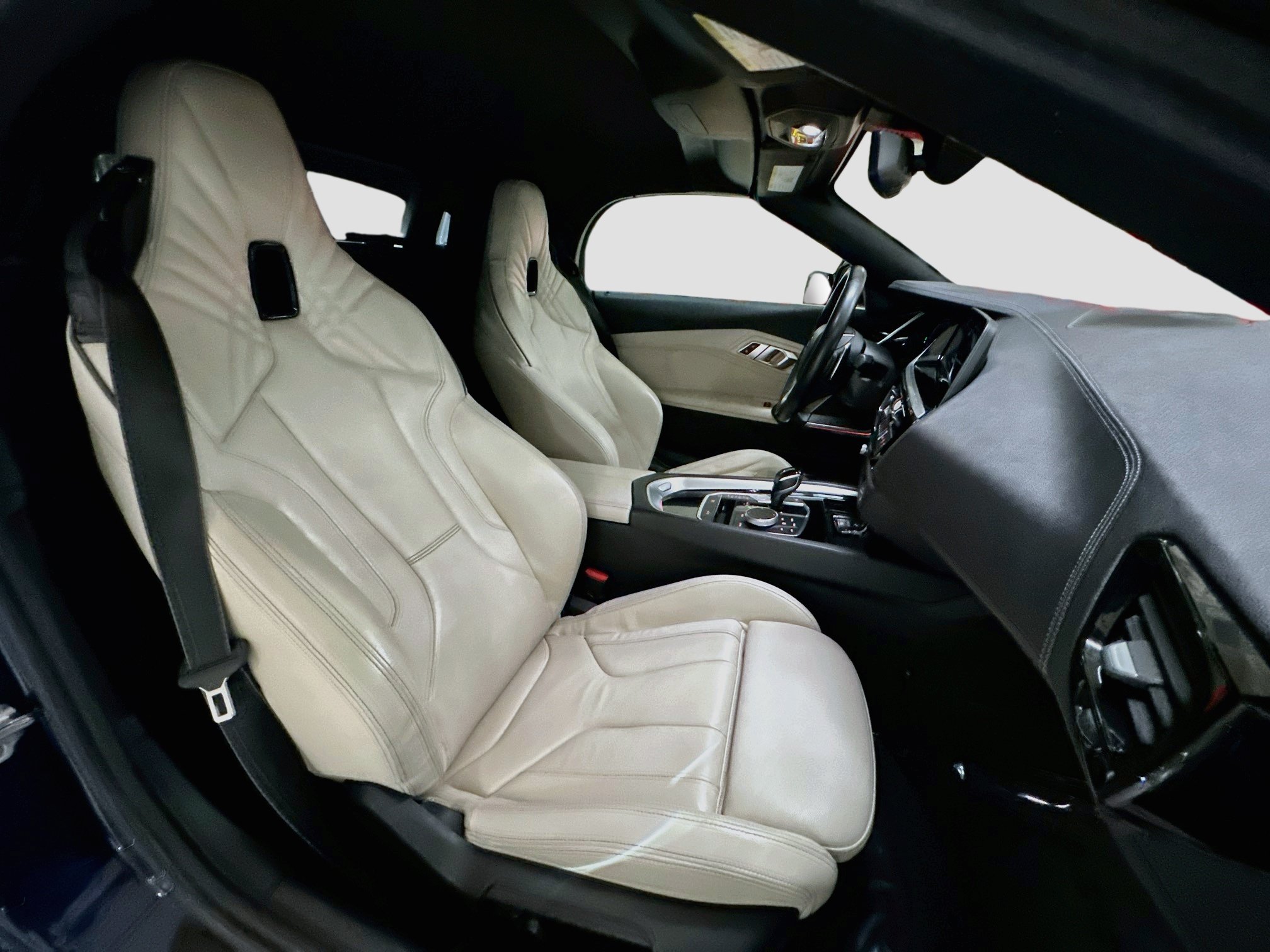 Used 2019 BMW Z4 sDrive30i w/ Convenience Package RWD image 25