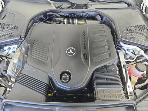 Certified 2022 Mercedes-Benz S 500 4MATIC image 31