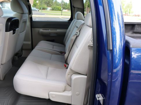 Used 2013 Chevrolet Silverado 2500 LT w/ Interior Plus Package AWD/4WD image 20