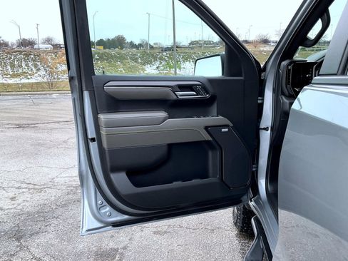 Certified 2024 Chevrolet Silverado 1500 ZR2 w/ Technology Package image 9