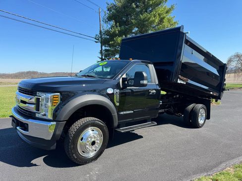 Used 2018 Ford F550 4x4 Regular Cab Super Duty image 2