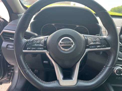 Used 2019 Nissan Altima 2.5 SR w/ SR Premium Package FWD image 21