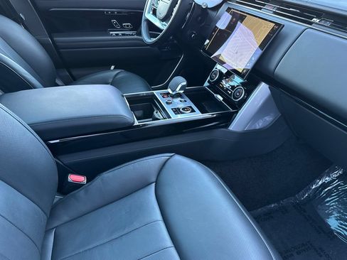 Certified 2023 Land Rover Range Rover SE AWD/4WD image 17