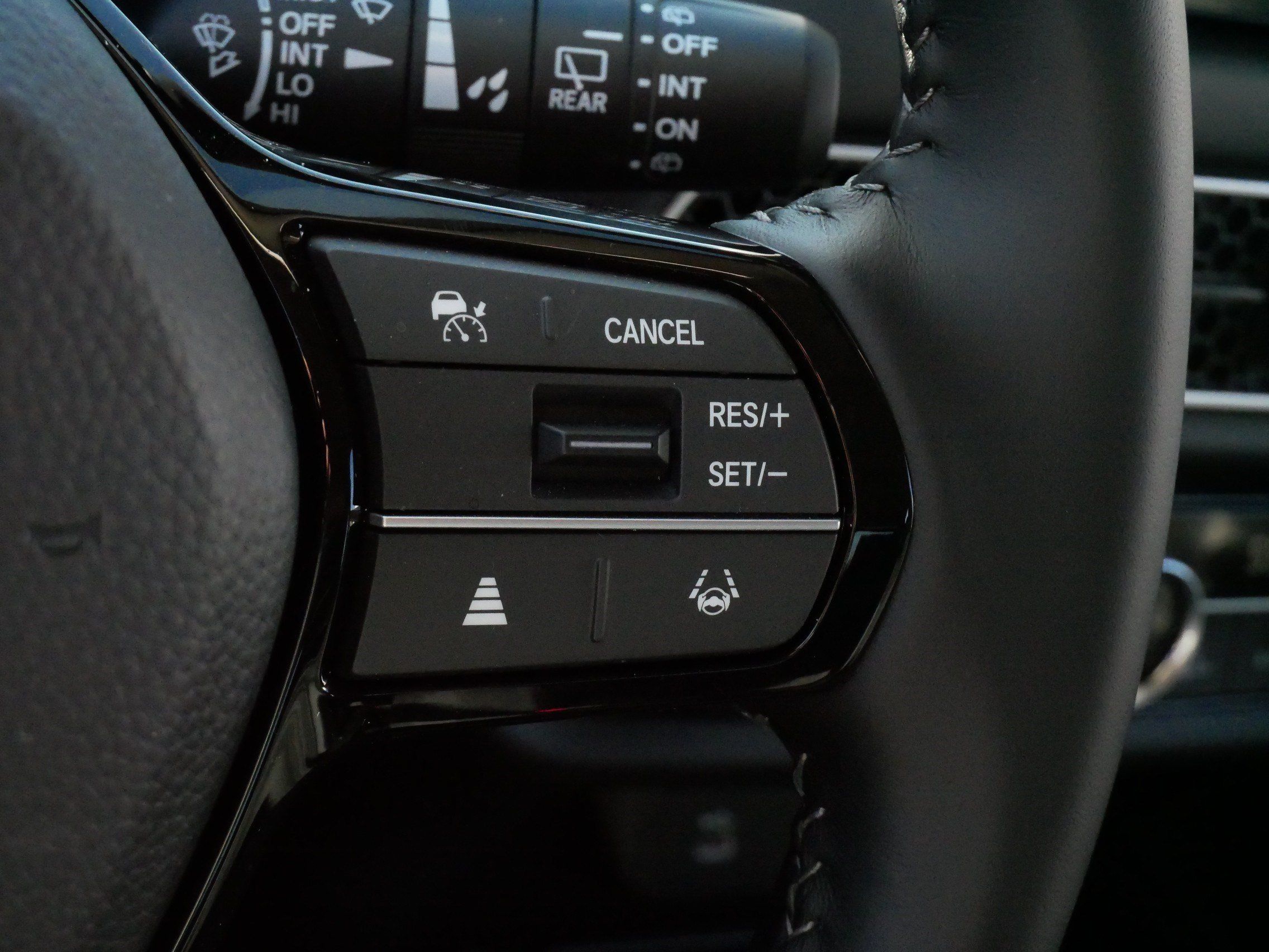 Used 2027 Honda HR-V EX-L image 25