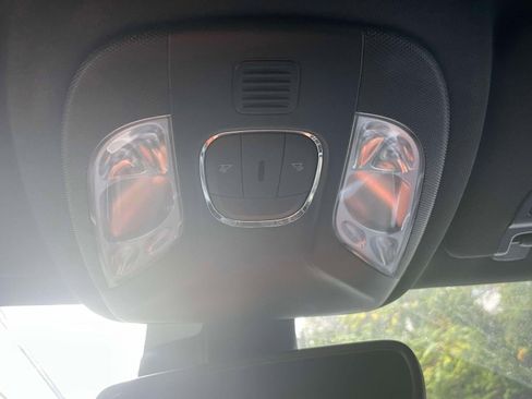 Used 2024 Jeep Compass Trailhawk image 31