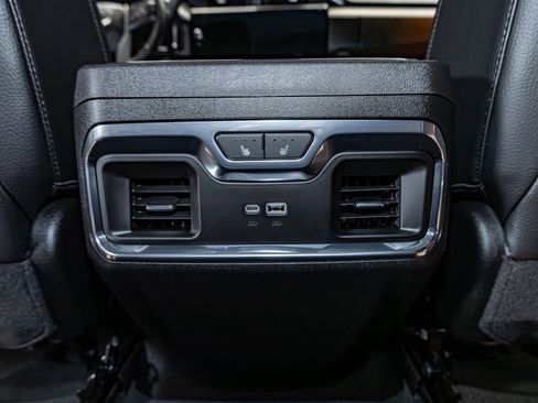 Used 2024 GMC Sierra 2500 Denali w/ Denali Reserve Package image 23