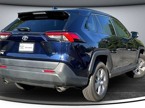 Used 2024 Toyota RAV4 XLE FWD image 5