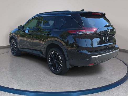 Used 2026 Nissan Rogue Dark Armor FWD image 7