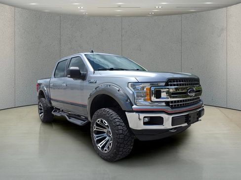 Used 2020 Ford F150 XLT w/ Equipment Group 302A Luxury AWD/4WD image 13