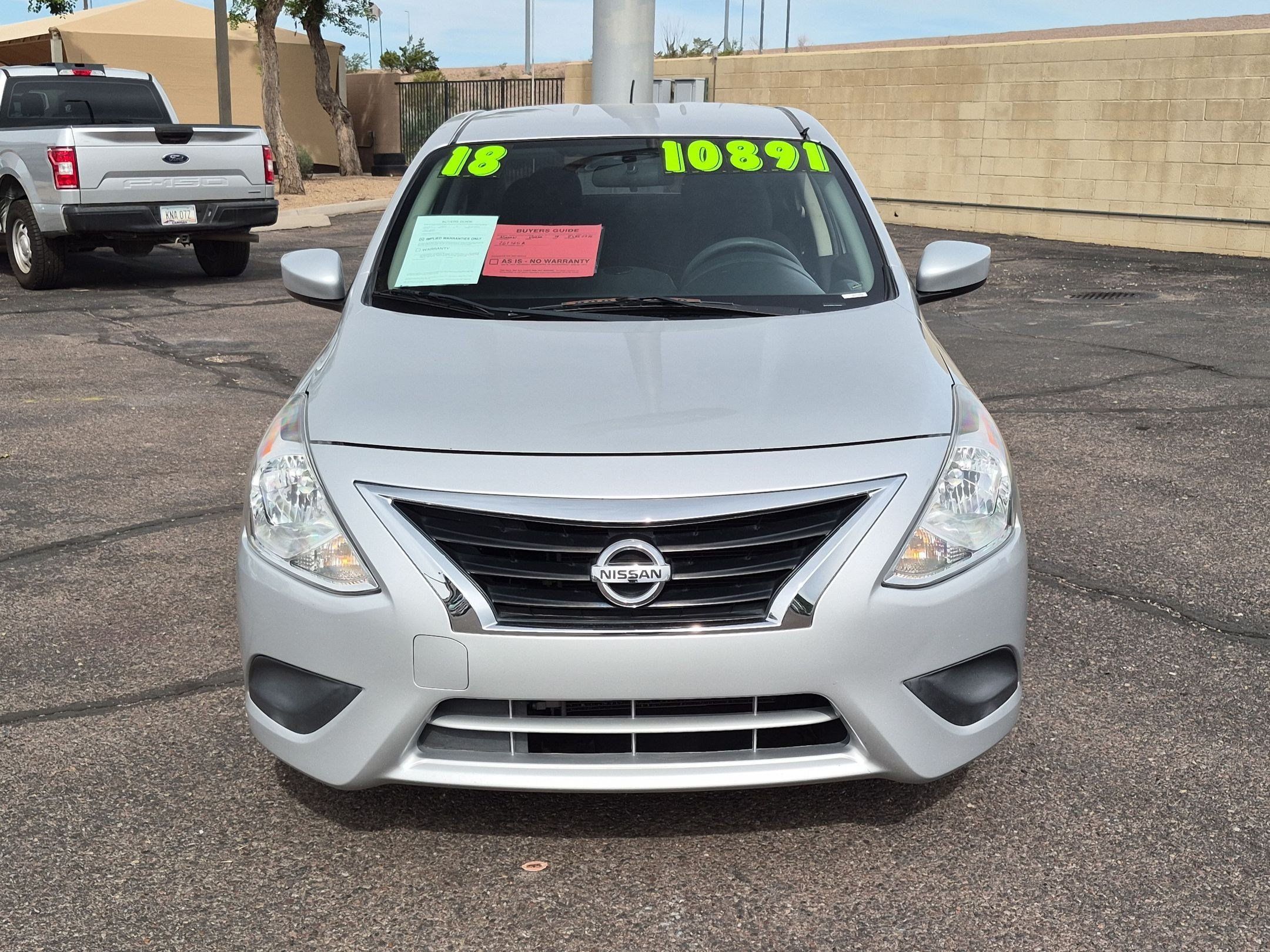 Used 2018 Nissan Versa SV FWD image 2