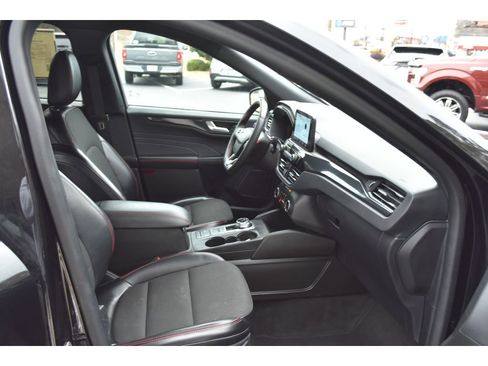 Used 2024 Ford Escape ST-Line image 15