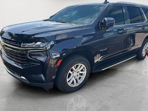 Used 2022 Chevrolet Tahoe LT w/ Luxury Package AWD/4WD image 2