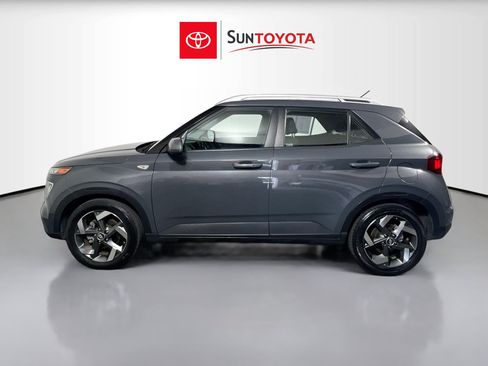 Used 2024 Hyundai Venue SEL FWD image 7