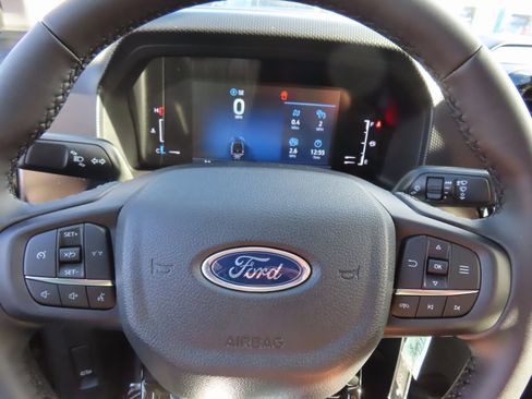 New 2025 Ford Ranger XLT w/ FX4 Off-Road Package image 9