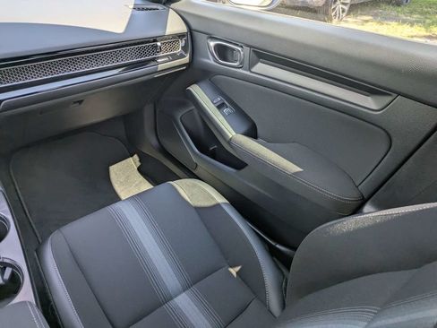 Used 2025 Honda Civic Sport image 15