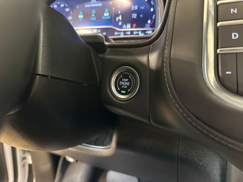 Used 2024 Chevrolet Suburban Z71 w/ Z71 Off-Road Package image 22