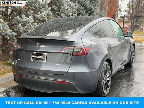 Used 2023 Tesla Model Y Performance image 8