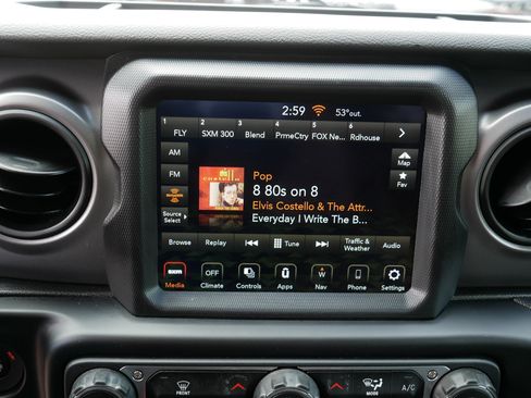 Used 2021 Jeep Gladiator Sport AWD/4WD image 22