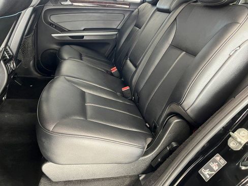 Used 2012 Mercedes-Benz GL 450 4MATIC image 31