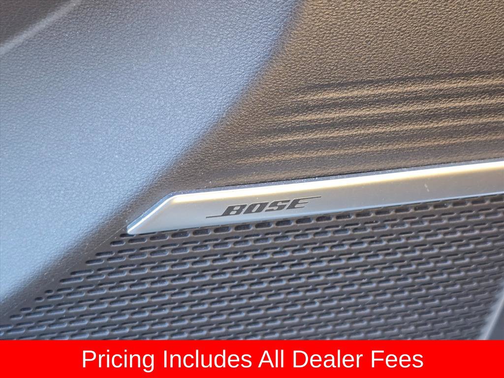 Used 2024 Hyundai Santa Fe Limited AWD/4WD image 16