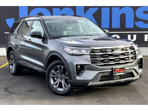 New 2026 Ford Explorer Active AWD/4WD image 17