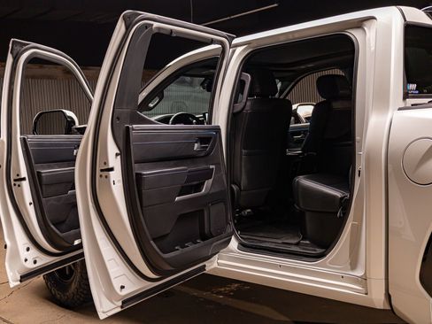 Used 2022 Toyota Tundra Platinum image 28