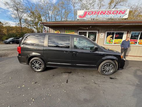 Used 2015 Dodge Grand Caravan SE w/ Quick Order Package 29E SE image 6
